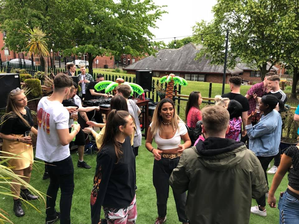 Tropical Guinness [every friday] @ T.J’s Bar & Grill Woodhouse