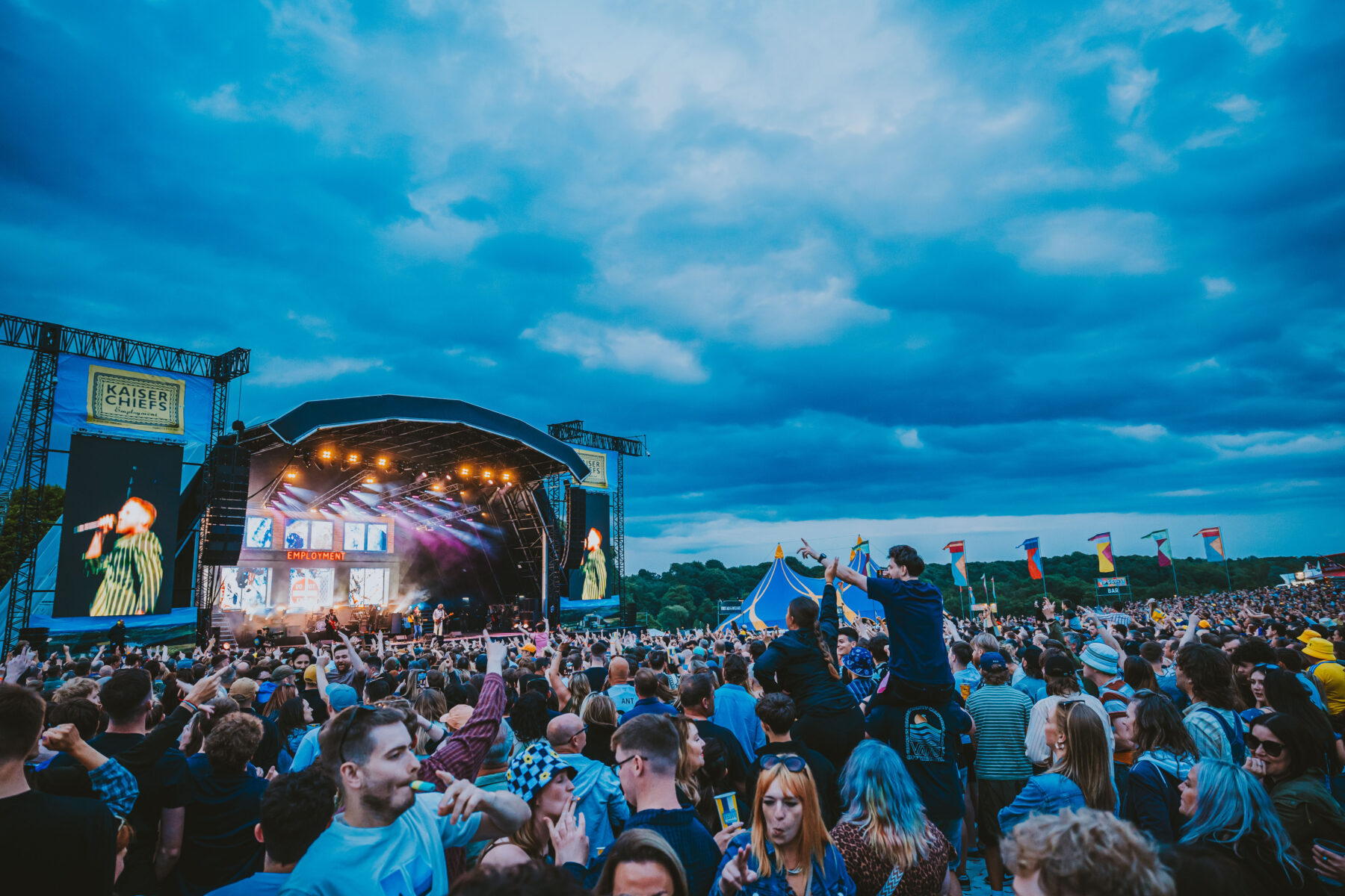 Kaiser Chiefs Celebrate 20 Years of Employment with Massive Temple Newsam Show